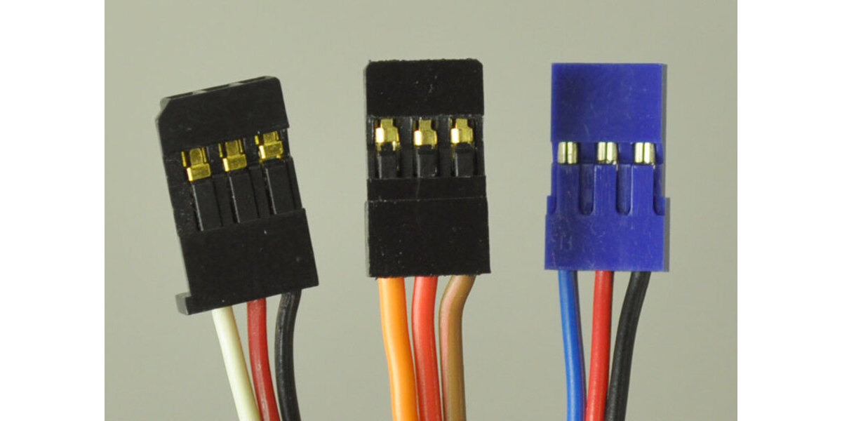 Pololu Common RC servo connectors. From left to right Futaba, JR