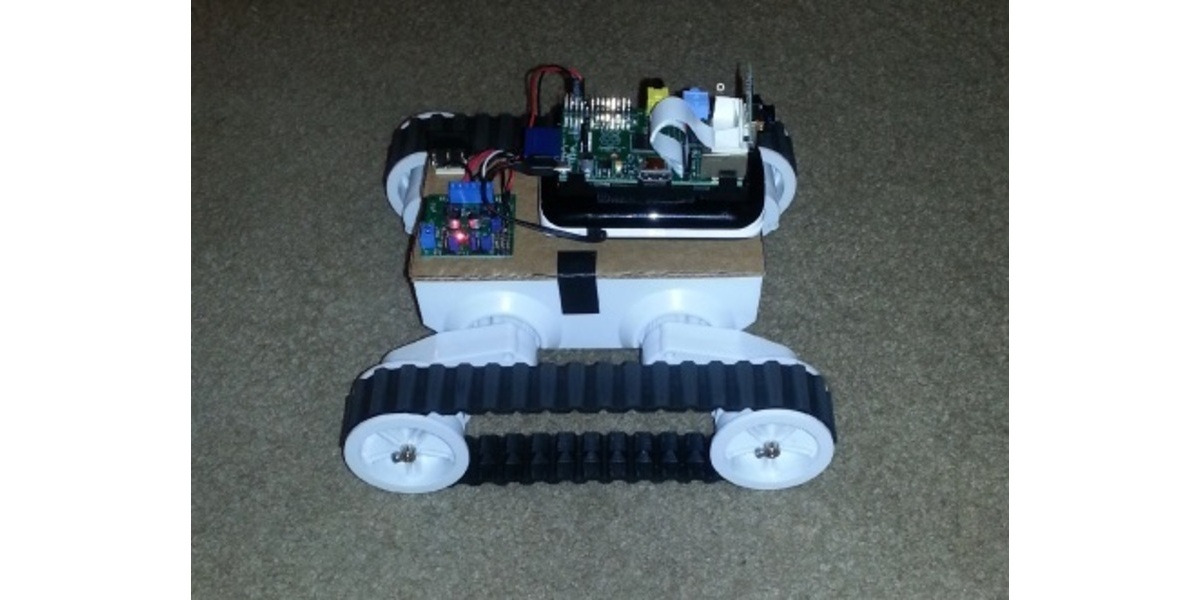 Pololu - Dagu Rover 5 controlled by a Raspberry Pi